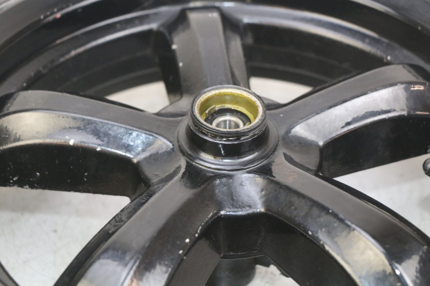 photo de LLANTA DELANTERA SYM CROX 4T 50 (2016 - 2023) - Zoom estado de uso