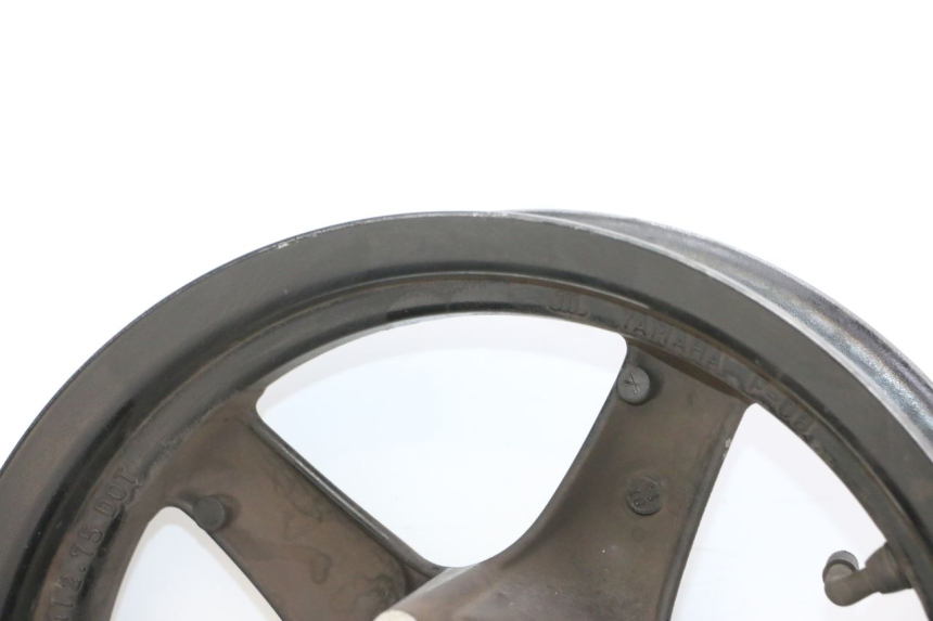 photo de LLANTA DELANTERA  YAMAHA CYGNUS X INJECTION 125 (2007 - 2013) - Características distintivas