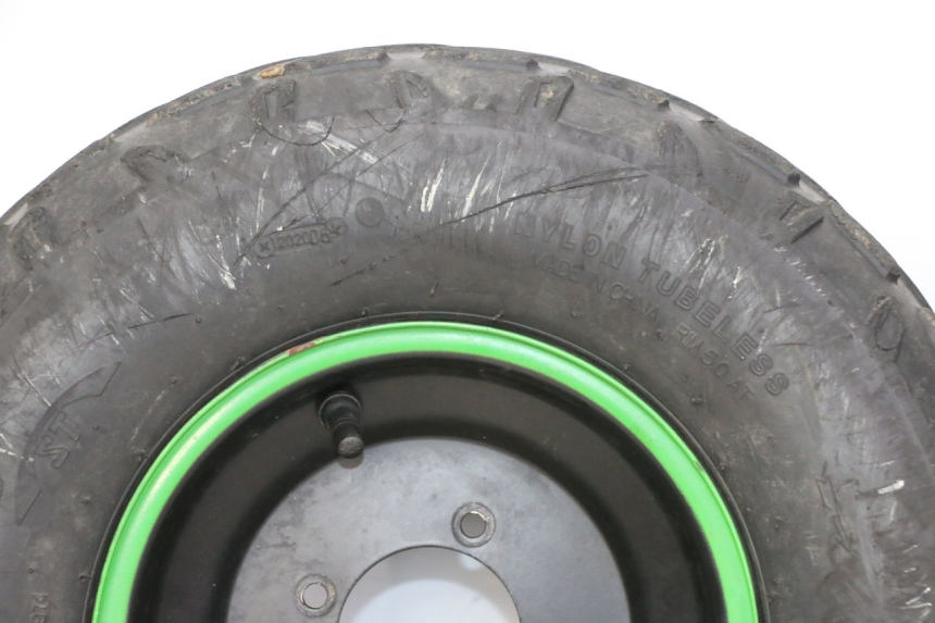 photo de LLANTA DELANTERA  SPEEDY DELUXE 125 - Zoom sobre los componentes