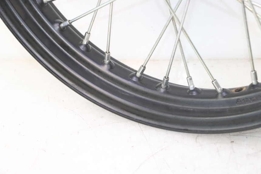 photo de LLANTA DELANTERA  MASH DIRT TRACK 50 (2018 - 2020) - Enfoque en la estructura