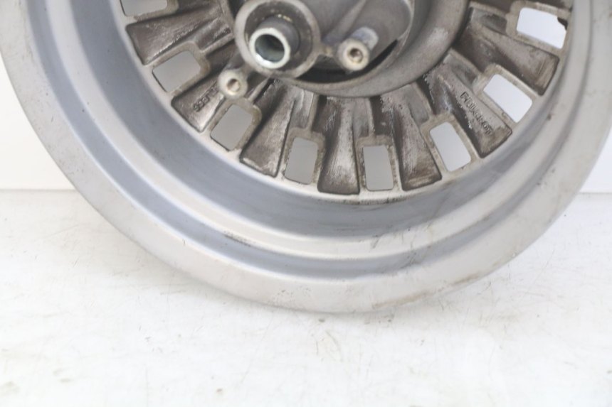 photo de LLANTA DELANTERA PEUGEOT DJANGO 4T 50 (2014 - 2019) - Estado de la superficie y material