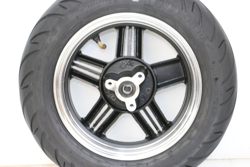 photo de LLANTA DELANTERA  WAYSCRAL E-START 1 (2018 - 2022) - Características distintivas