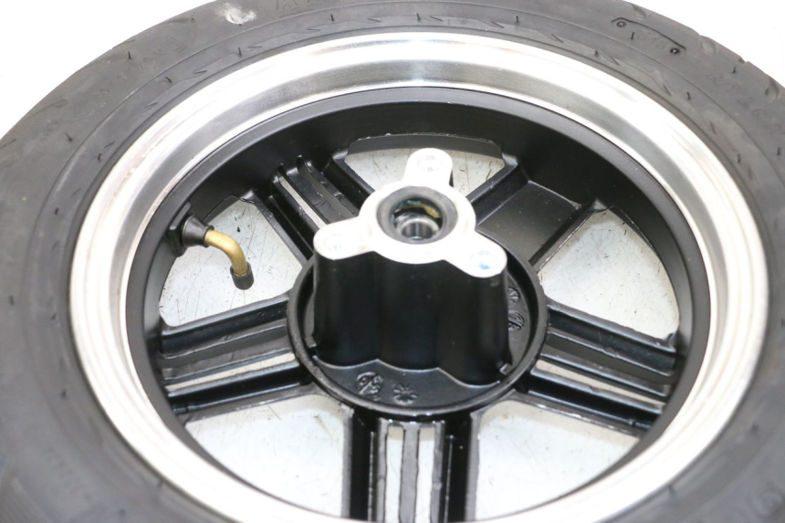 photo de LLANTA DELANTERA  WAYSCRAL E-START 1 (2018 - 2022) - Detalles de los puntos de fijación