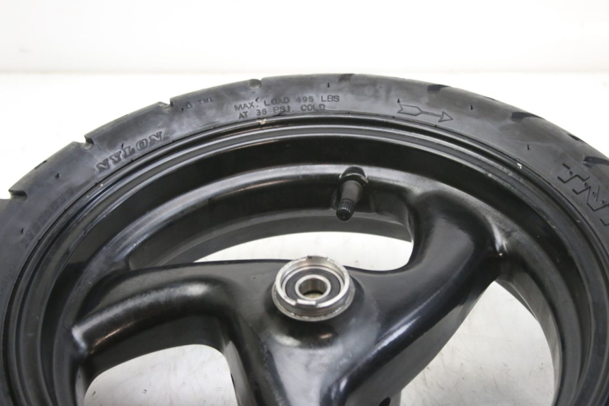 photo de LLANTA DELANTERA PEUGEOT ELYSTAR 50 (2002 - 2014) - Primer plano técnico