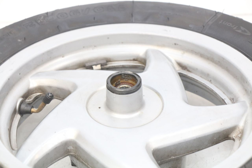 photo de LLANTA DELANTERA HONDA FES PANTHEON 2T 125 (1998 - 2002) - Primer plano técnico