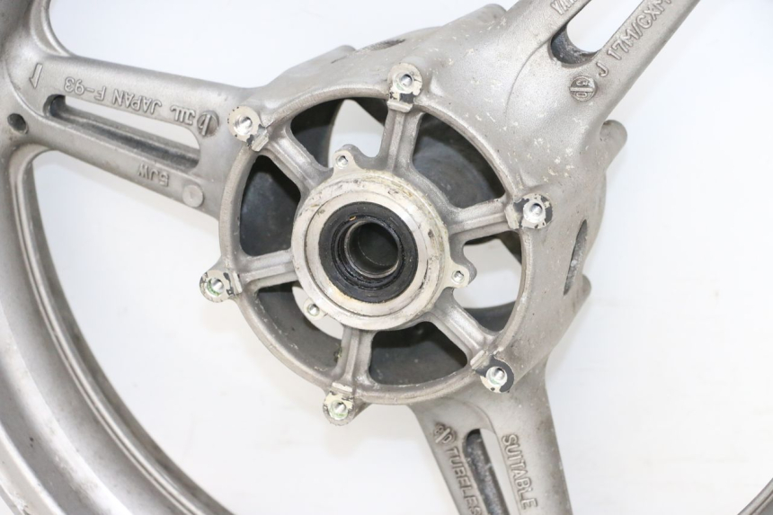 photo de LLANTA DELANTERA YAMAHA FJR ABS 1300 (2006 - 2012) - Características distintivas