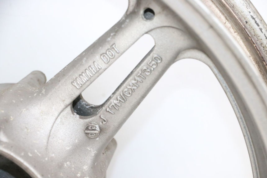 photo de LLANTA DELANTERA YAMAHA FJR ABS 1300 (2006 - 2012) - Estado de la superficie y material