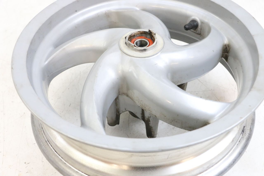 photo de LLANTA DELANTERA PIAGGIO FLY 2T 50 (2004 - 2017) - Características distintivas