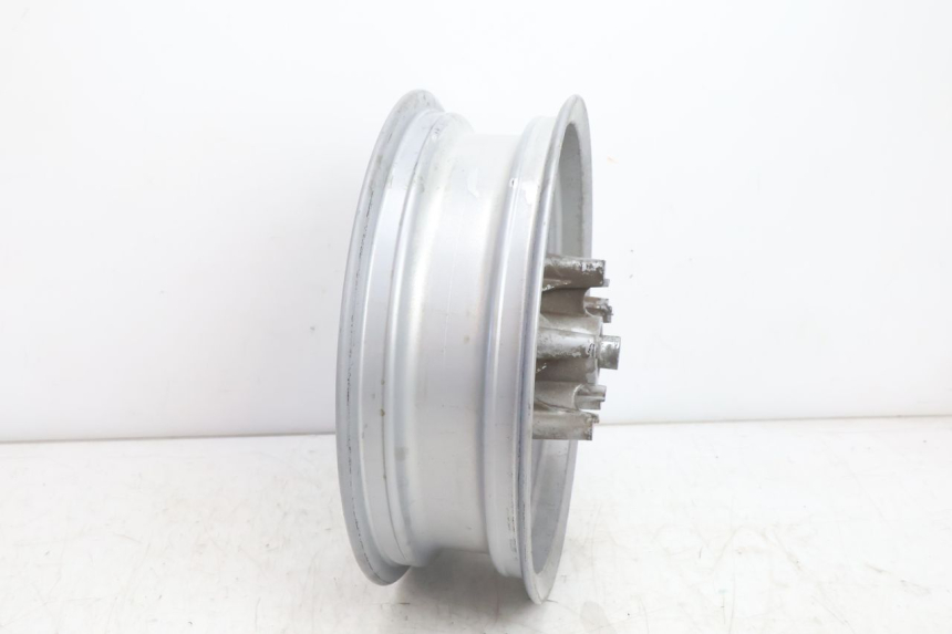 photo de LLANTA DELANTERA PIAGGIO FLY 2T 50 (2004 - 2017) - Características distintivas