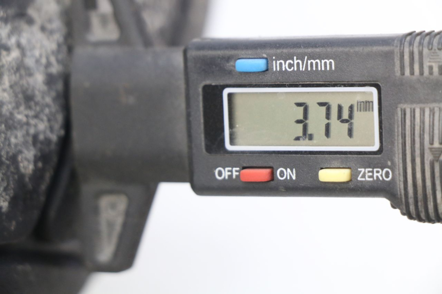 photo de LLANTA DELANTERA PIAGGIO FLY 100 (2006 - 2010) - Zoom sobre los componentes