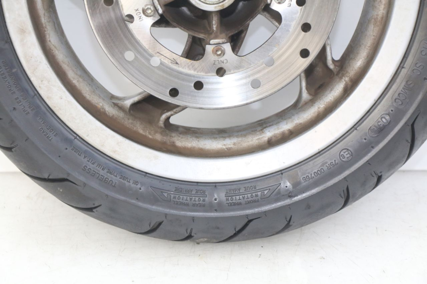 photo de LLANTA DELANTERA PIAGGIO FLY 100 (2006 - 2010) - Zoom sobre los componentes