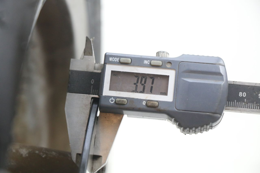 photo de LLANTA DELANTERA PIAGGIO FLY 100 (2006 - 2010) - Zoom estado de uso