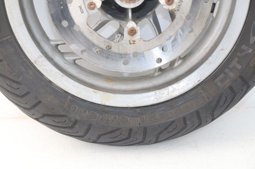 photo de LLANTA DELANTERA  PIAGGIO FLY IE 125 (2012 - 2017) - Zoom sobre los componentes