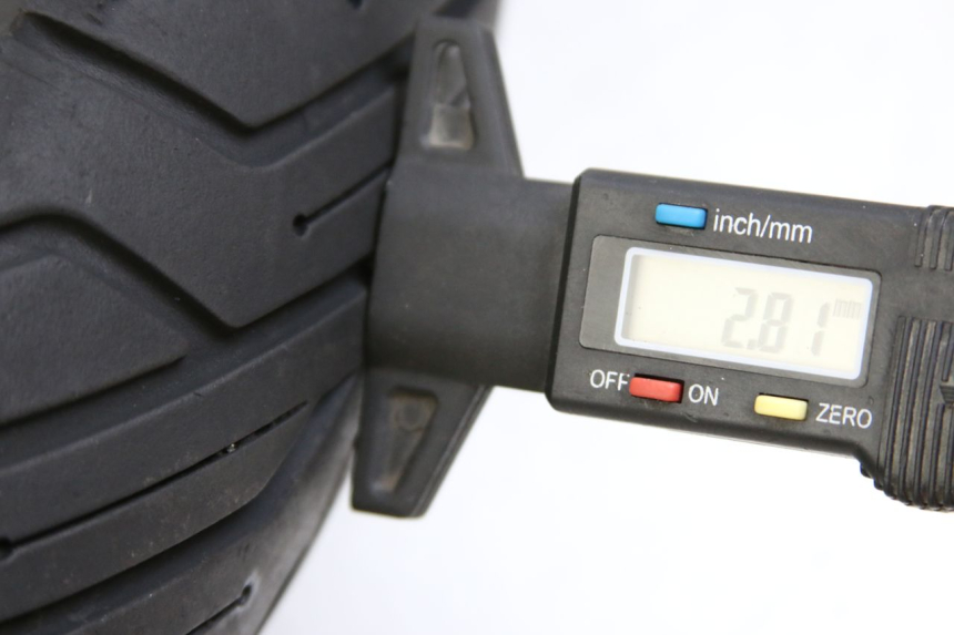 photo de LLANTA DELANTERA HONDA FORZA 125 (2015 - 2016) - Zoom estado de uso