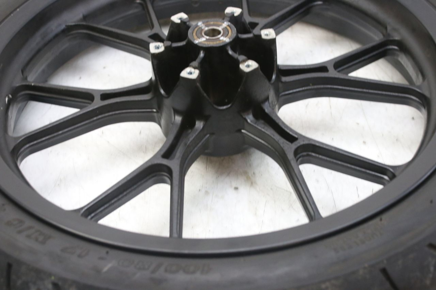 photo de LLANTA DELANTERA DERBI GPR 50 (2004 - 2009) - Detalles de los puntos de fijación