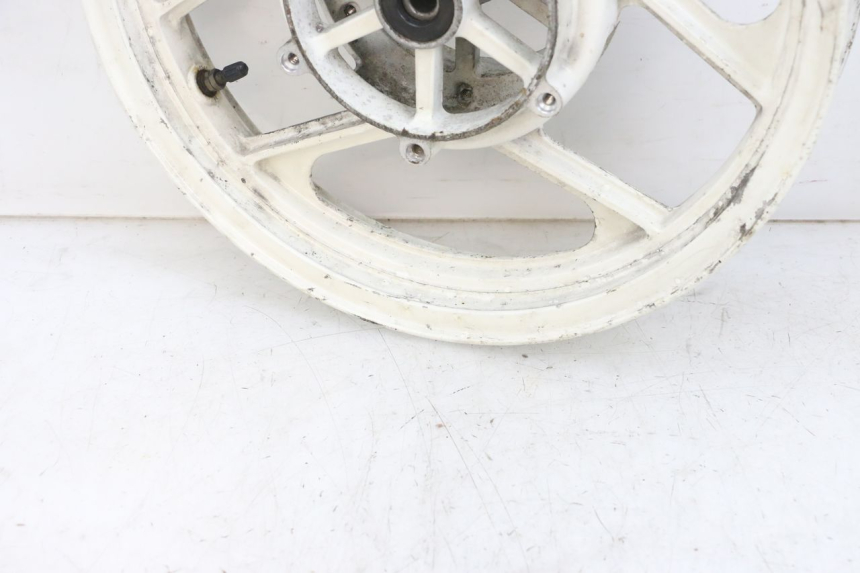 photo de LLANTA DELANTERA  KAWASAKI GPX R WARBIRD 600 (1988 - 1993) - Detalles de los puntos de fijación