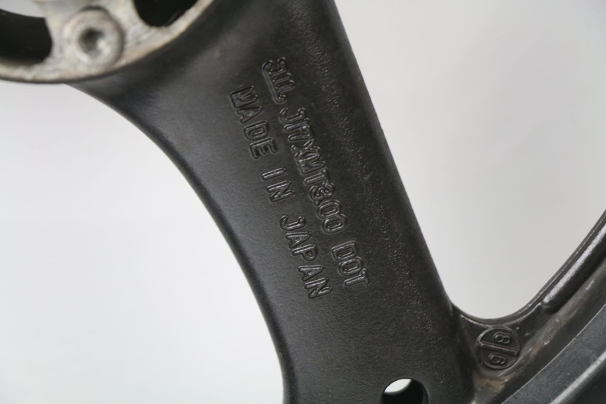 photo de LLANTA DELANTERA  SUZUKI GSF N BANDIT 600 (1996 - 1999) - Zoom sobre los componentes