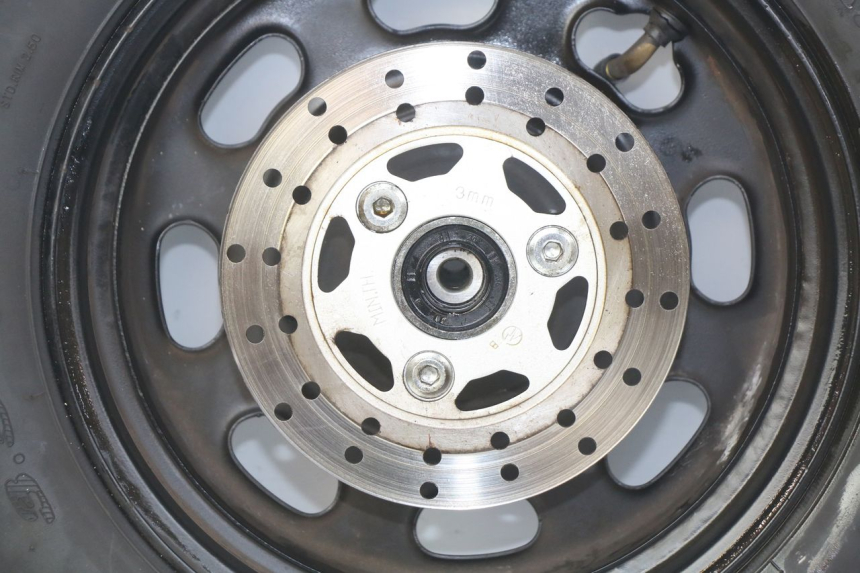 photo de RUEDA DELANTERA EUROCKA GTR-C 50 (2012 - 2021) - Características distintivas