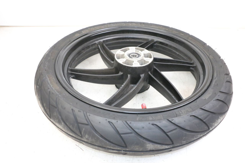 photo de LLANTA DELANTERA  HYOSUNG GTR 125 (2006 - 2008) - Detalles de los puntos de fijación