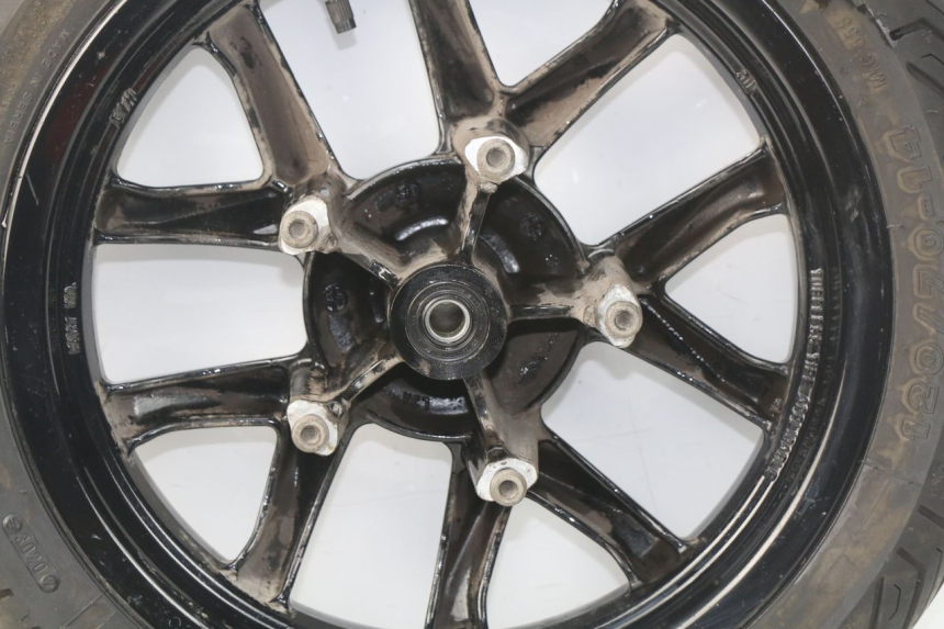 photo de LLANTA DELANTERA  SYM GTS EFI ABS 125 (2012 - 2016) - Detalles de los puntos de fijación