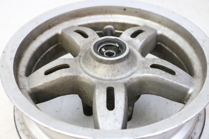 photo de LLANTA DELANTERA  DAELIM HISTORY 125 (2001 - 2002) - Primer plano técnico