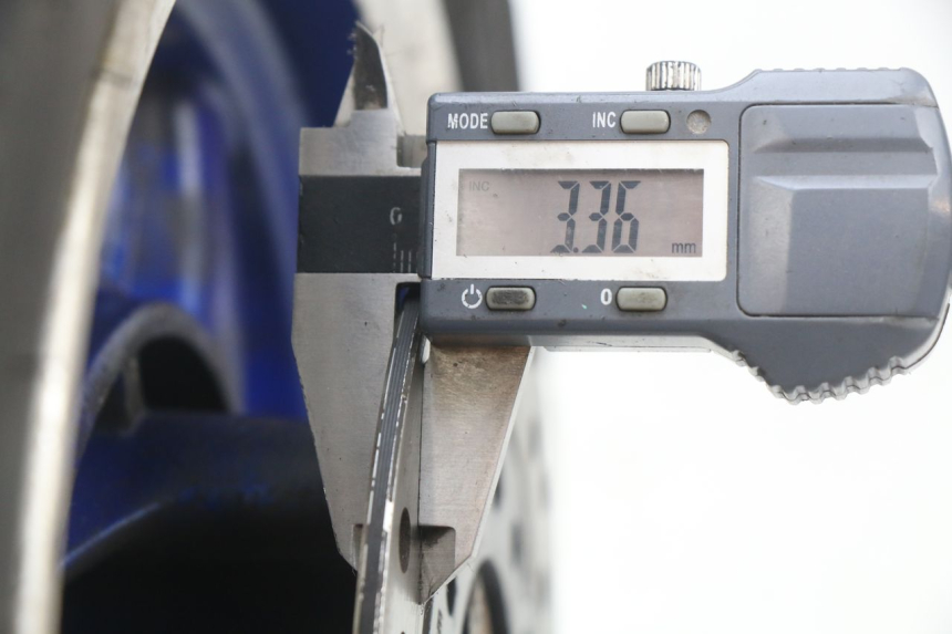 photo de LLANTA DELANTERA KEEWAY HURRICANE 50 (2006 - 2019) - Zoom estado de uso