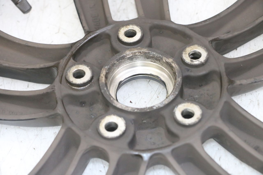 photo de LLANTA DELANTERA  PIAGGIO IE MP3 YOURBAN 300 (2011 - 2016) - Zoom sobre los componentes