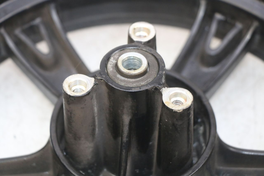 photo de LLANTA DELANTERA PEUGEOT KISBEE 2T 50 (2010 - 2017) - Otra vista del artículo