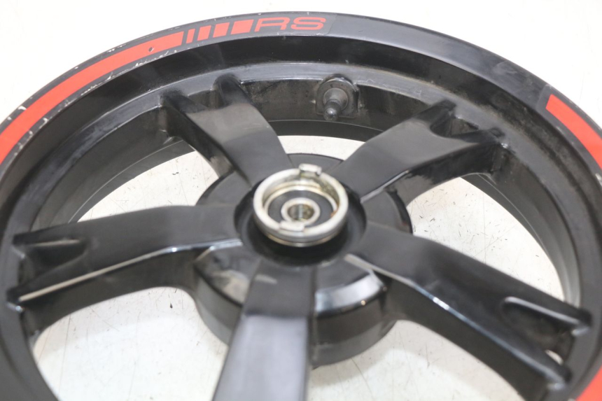 photo de LLANTA DELANTERA PEUGEOT KISBEE 2T 50 (2010 - 2017) - Características distintivas