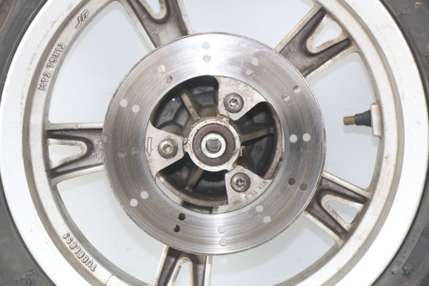 photo de LLANTA DELANTERA  PEUGEOT KISBEE 4T 50 (2010 - 2017) - Zoom sobre los componentes