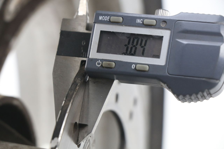 photo de LLANTA DELANTERA  PEUGEOT KISBEE 4T 50 (2010 - 2017) - Zoom estado de uso