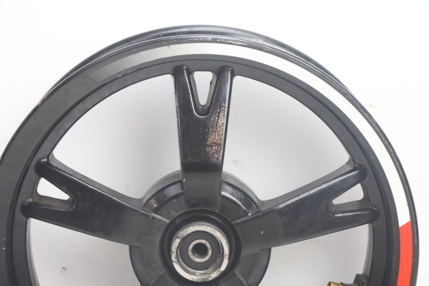 photo de LLANTA DELANTERA PEUGEOT KISBEE 4T 50 (2018 - 2022) - Detalle de la pieza