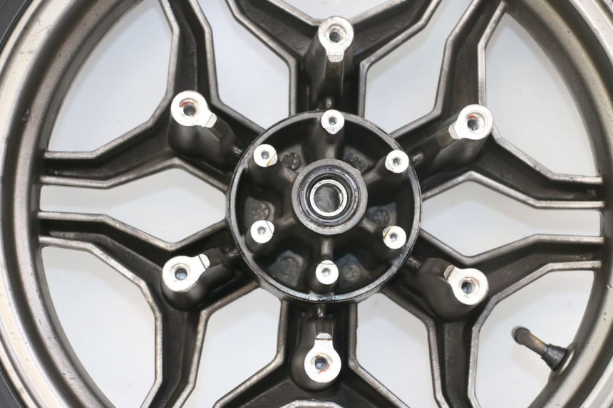 photo de LLANTA DELANTERA KYMCO X-TOWN XTOWN 125 (2016 - 2021) - Zoom sobre los componentes