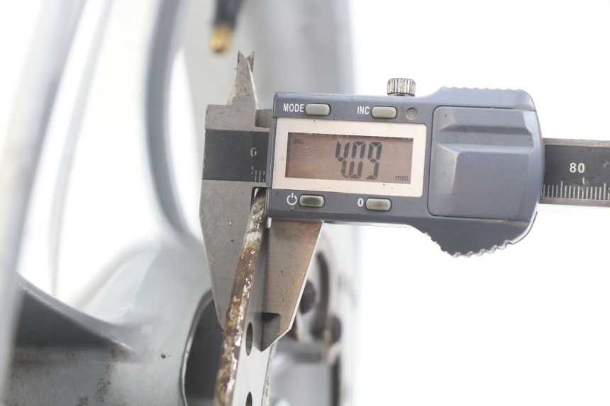 photo de RUEDA DELANTERA PIAGGIO LIBERTY 4T 50 (2004 - 2008) - Detalle de la pieza