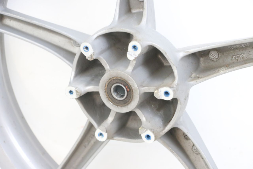 photo de RUEDA DELANTERA PIAGGIO LIBERTY 4T 50 (2004 - 2008) - Características distintivas