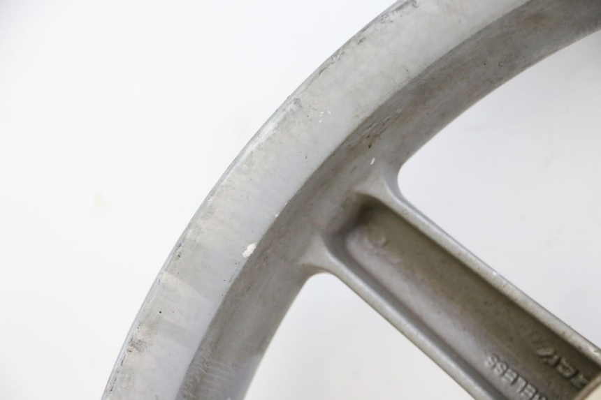 photo de LLANTA DELANTERA  PIAGGIO LIBERTY 4T 50 (2009 - 2015) - Primer plano de alta resolución