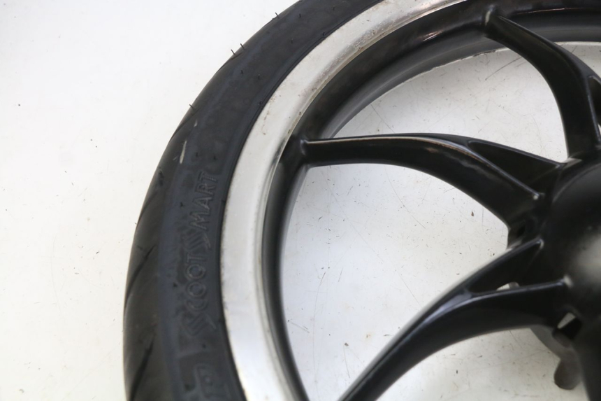 photo de LLANTA DELANTERA PIAGGIO LIBERTY IGET S 125 (2016 - 2020) - Primer plano de alta resolución