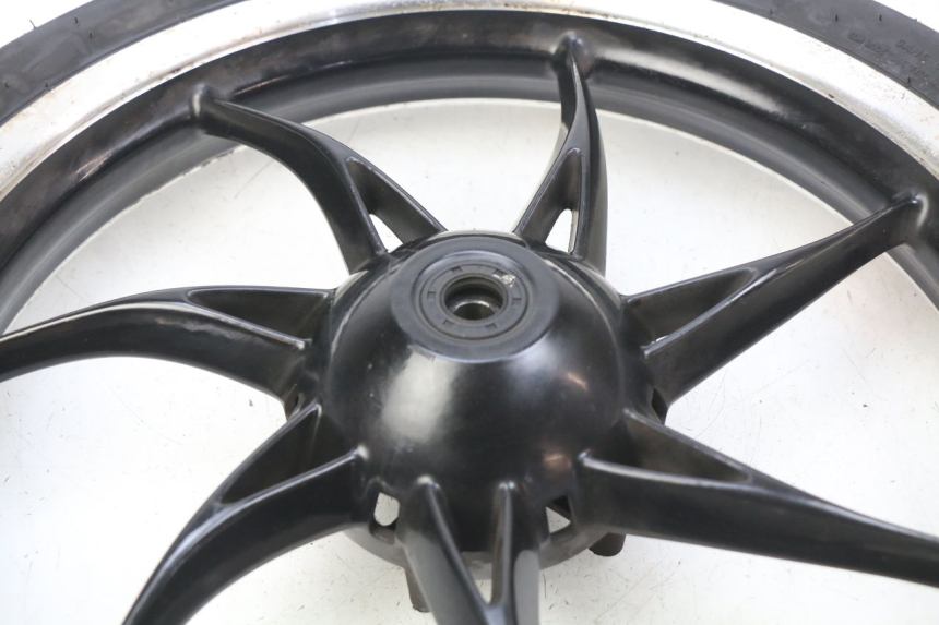 photo de LLANTA DELANTERA PIAGGIO LIBERTY IGET S 125 (2016 - 2020) - Inspección visual detallada