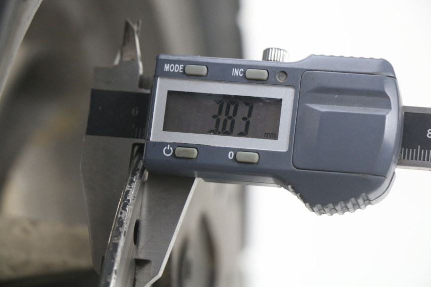 photo de LLANTA DELANTERA  KYMCO LIKE 4T 50 (2009 - 2018) - Zoom estado de uso