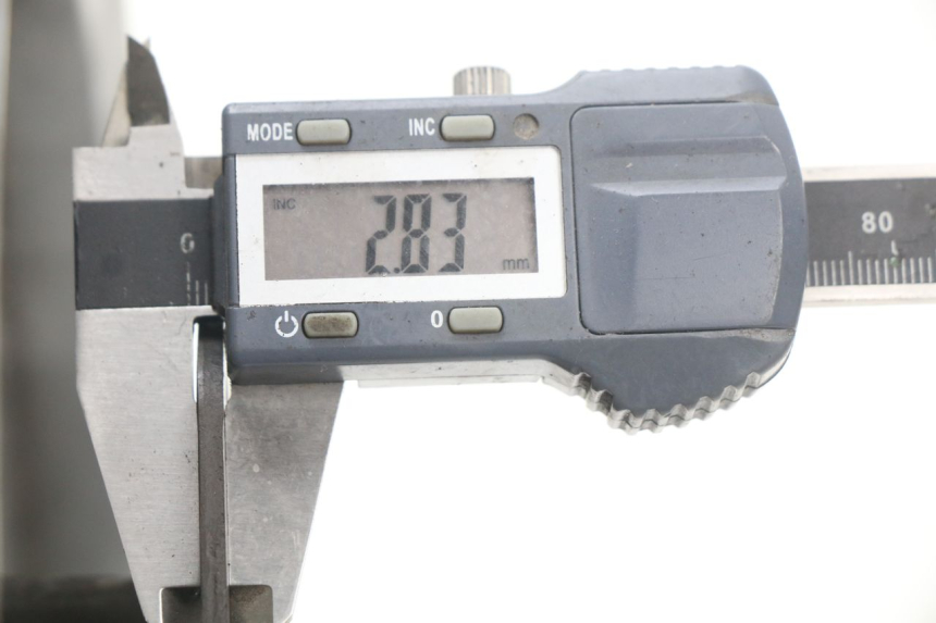 photo de RUEDA DELANTERA PEUGEOT LUDIX 50 (2005 - 2007) - Detalle de la pieza