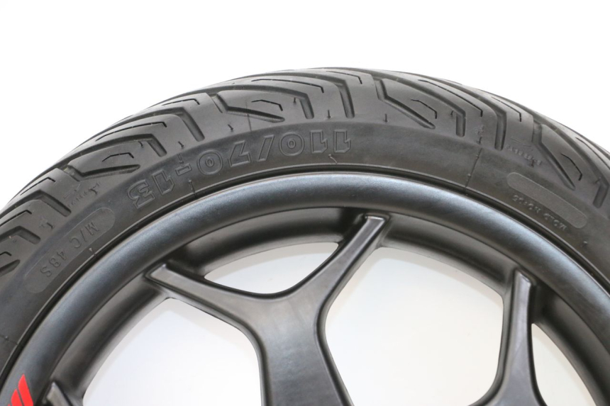 photo de LLANTA DELANTERA  PIAGGIO MP3 HPE 350 (2018 - 2020) - Características distintivas