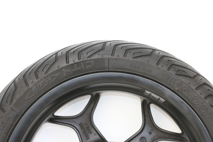 photo de LLANTA DELANTERA  PIAGGIO MP3 HPE 350 (2018 - 2020) - Estado de la superficie y material