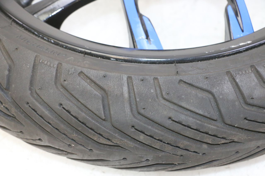 photo de LLANTA DELANTERA  PIAGGIO MP3 HPE 310 (2024 - 2025) - Marcados y referencias originales