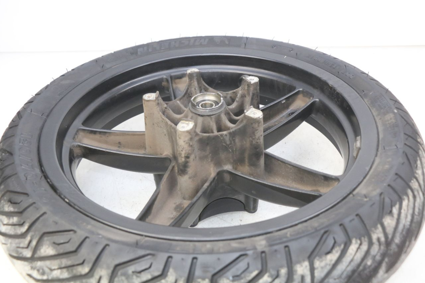 photo de RUEDA DELANTERA GILERA NEXUS 125 (2009 - 2013) - Primer plano técnico