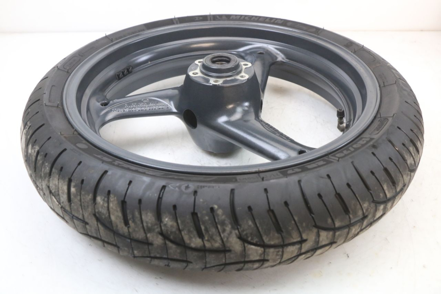 photo de LLANTA DELANTERA  MOTO GUZZI NORGE 8V GT 1200 (2011 - 2016) - Detalles de los puntos de fijación