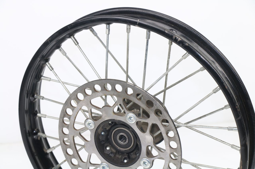 photo de LLANTA DELANTERA  ORION DIRT BIKE 125 - Estado de la superficie y material