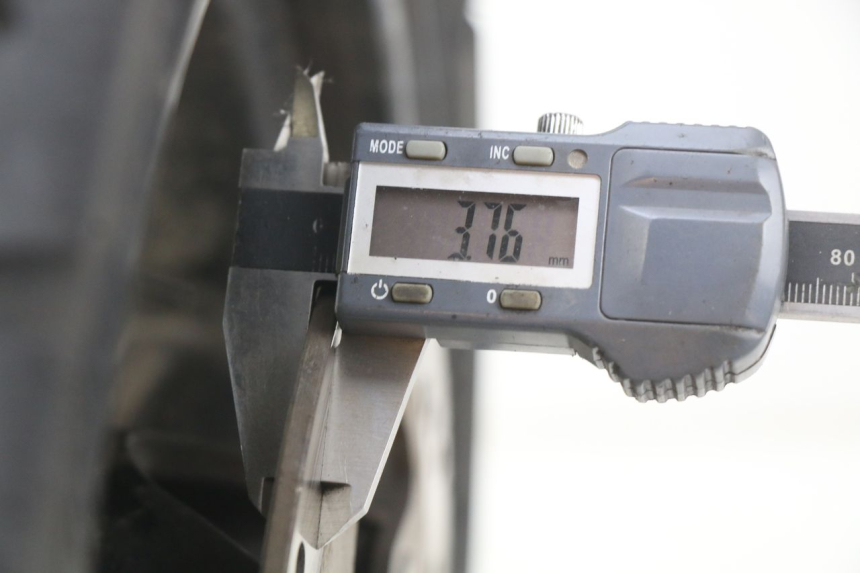 photo de LLANTA DELANTERA TNT MOTOR OTTO 2T 50 (2012 - 2018) - Zoom estado de uso