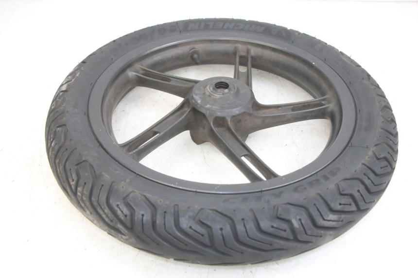 photo de RUEDA DELANTERA HONDA PCX (JF28) 125 (2009 - 2011) - Primer plano técnico