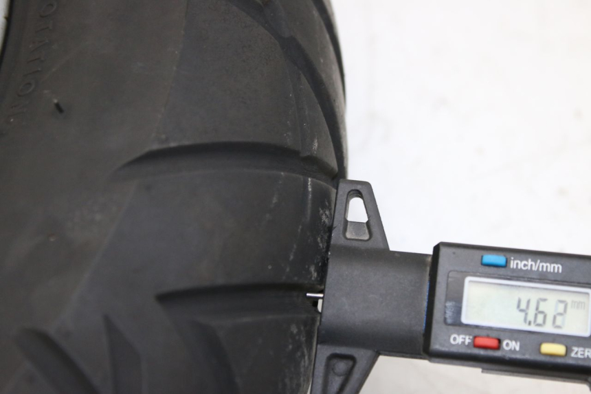 photo de RUEDA DELANTERA HONDA PES PS I 125 (2006 - 2012) - Zoom sobre los componentes