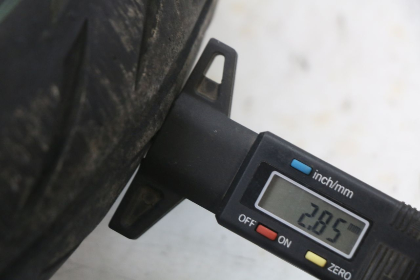 photo de LLANTA DELANTERA  PEUGEOT BELVILLE 125 (2017 - 2021) - Primer plano de alta resolución